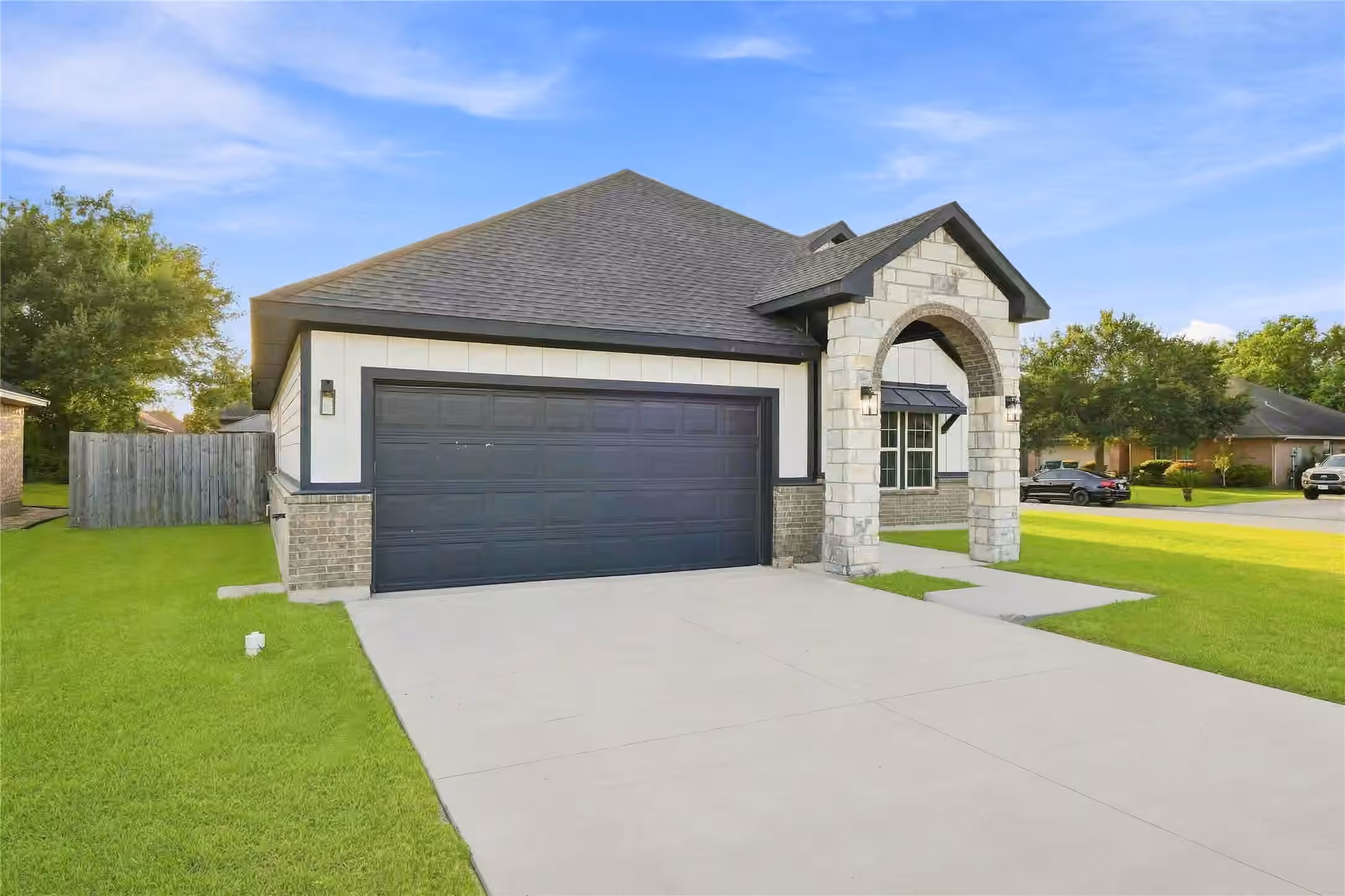 Photo 4 of 36 Prairie Oaks Drive, La Marque, TX