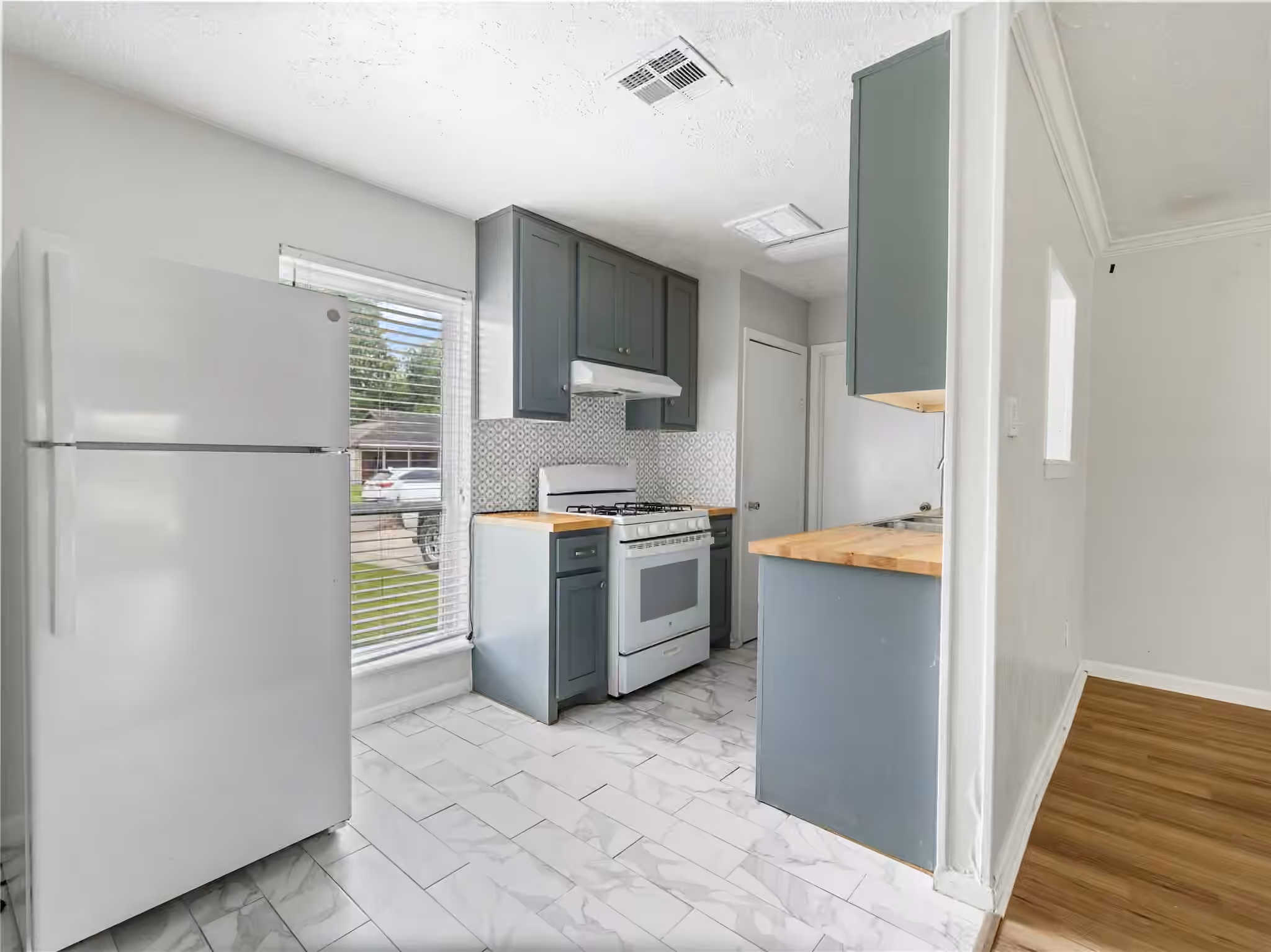 Photo 5 of 11939 Flushing Meadows Drive, Houston, TX