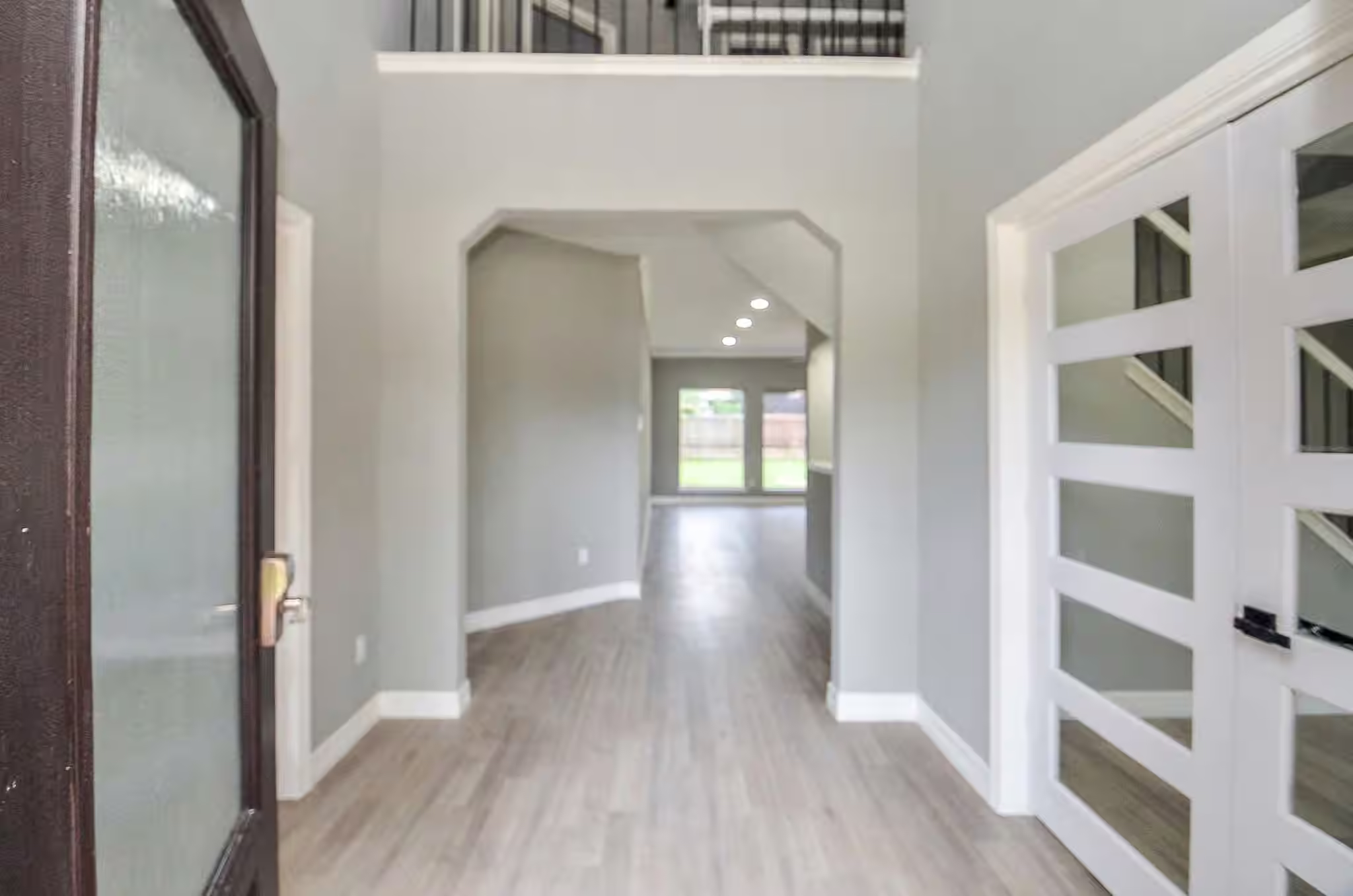Photo 3 of 9211 Abbey Chase Lane, Houston, TX