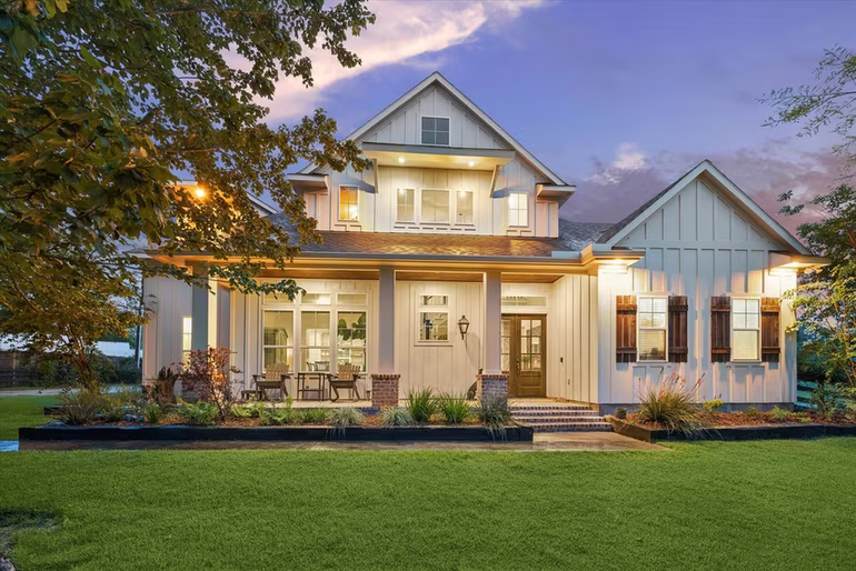 Photo 2 of 1815 Charter Street, Columbus, TX