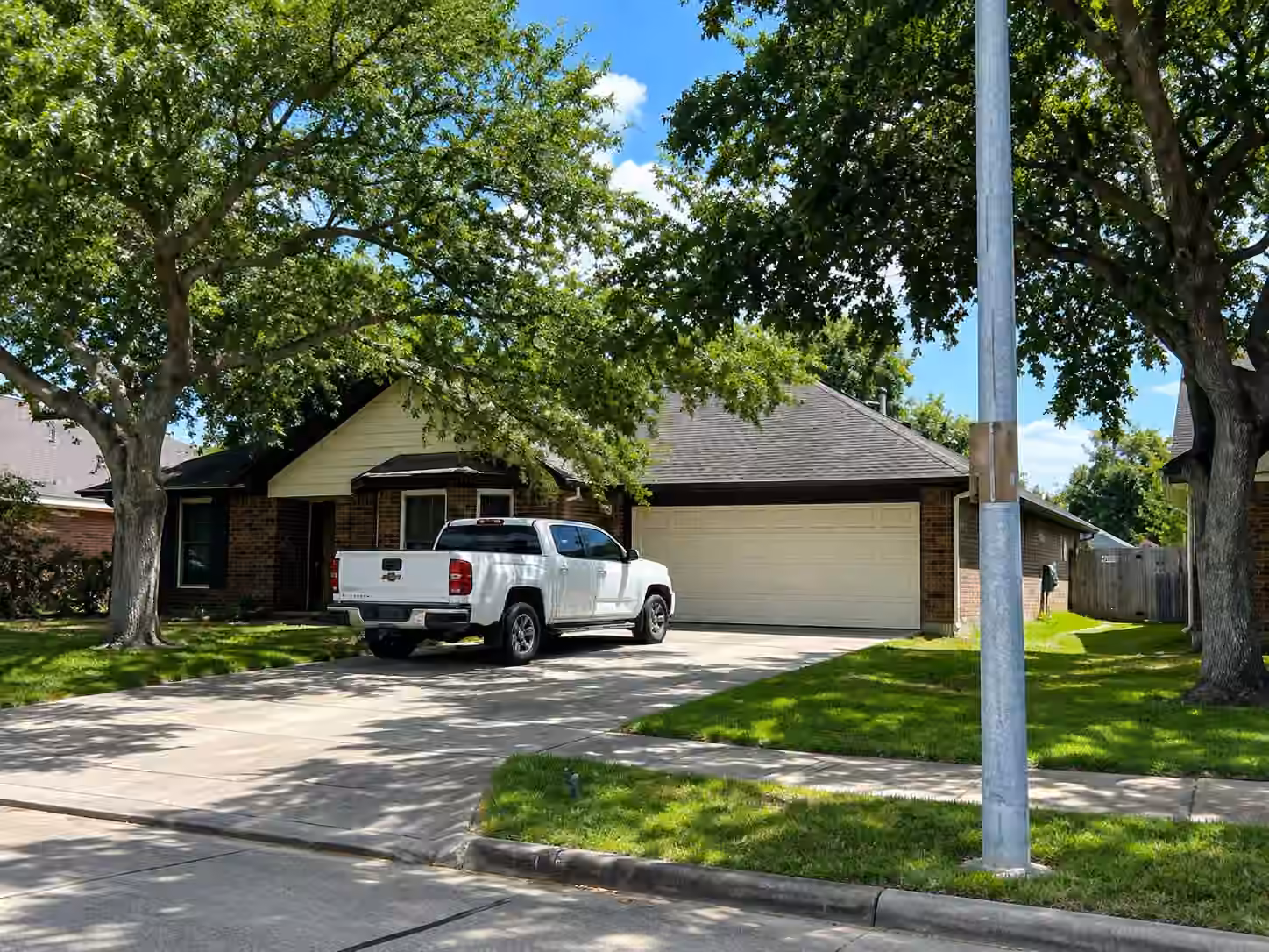 Photo 2 of 4905 Glenview Drive, La Porte, TX