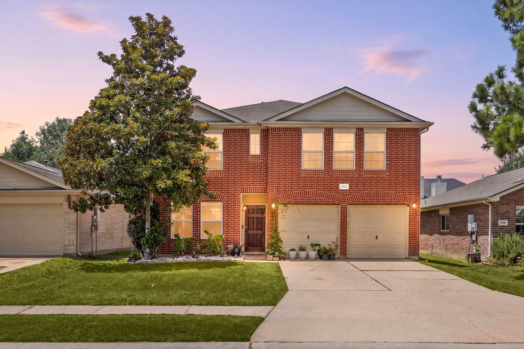 Photo of 19135 Royal Isle Drive, Tomball, TX 77375