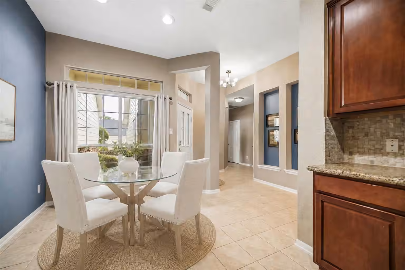 Photo 5 of 7206 WELSHWOOD LANE, Sugar Land, TX