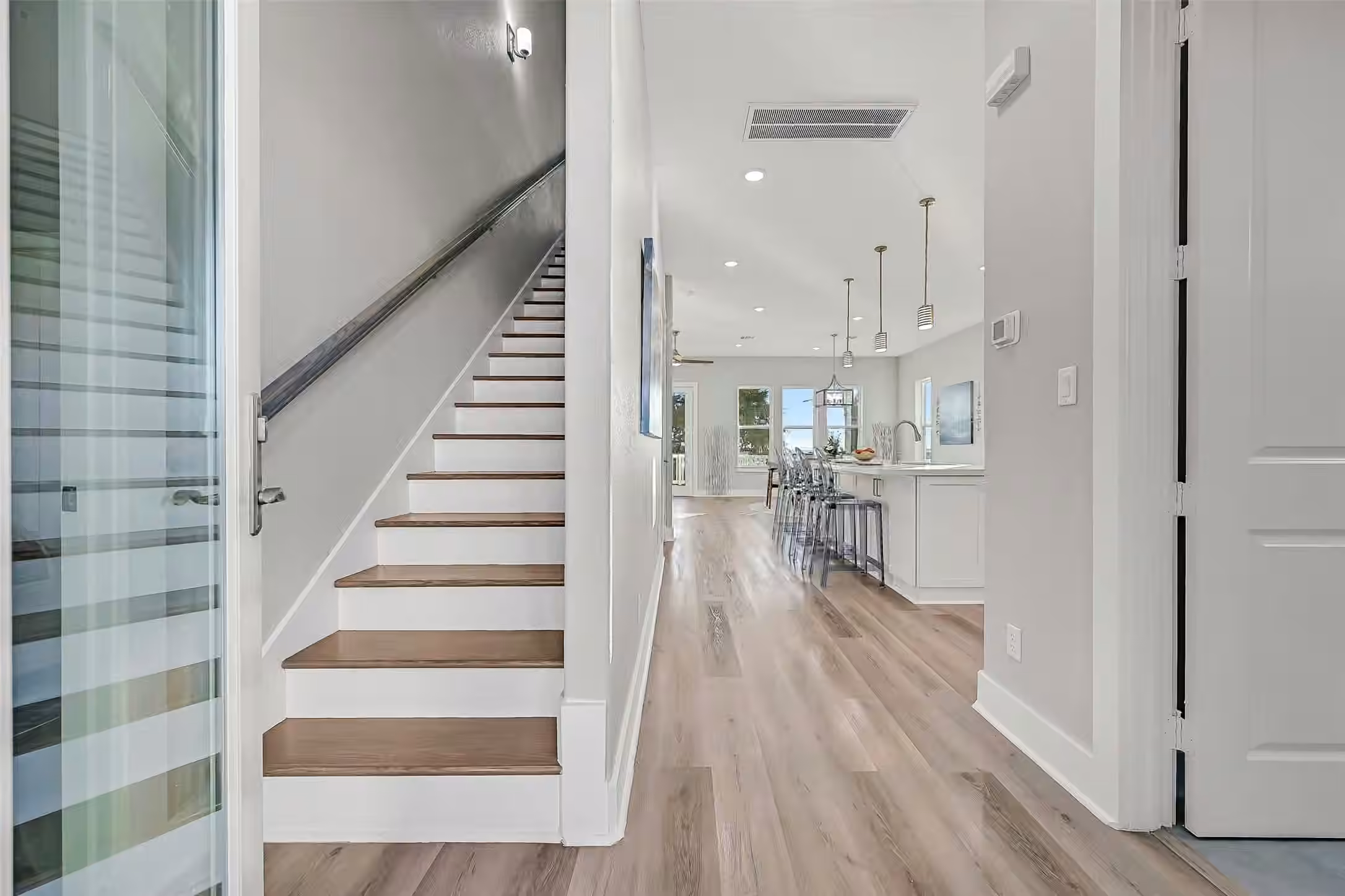 Photo 4 of 1515 Bayou Shore Drive, Galveston, TX