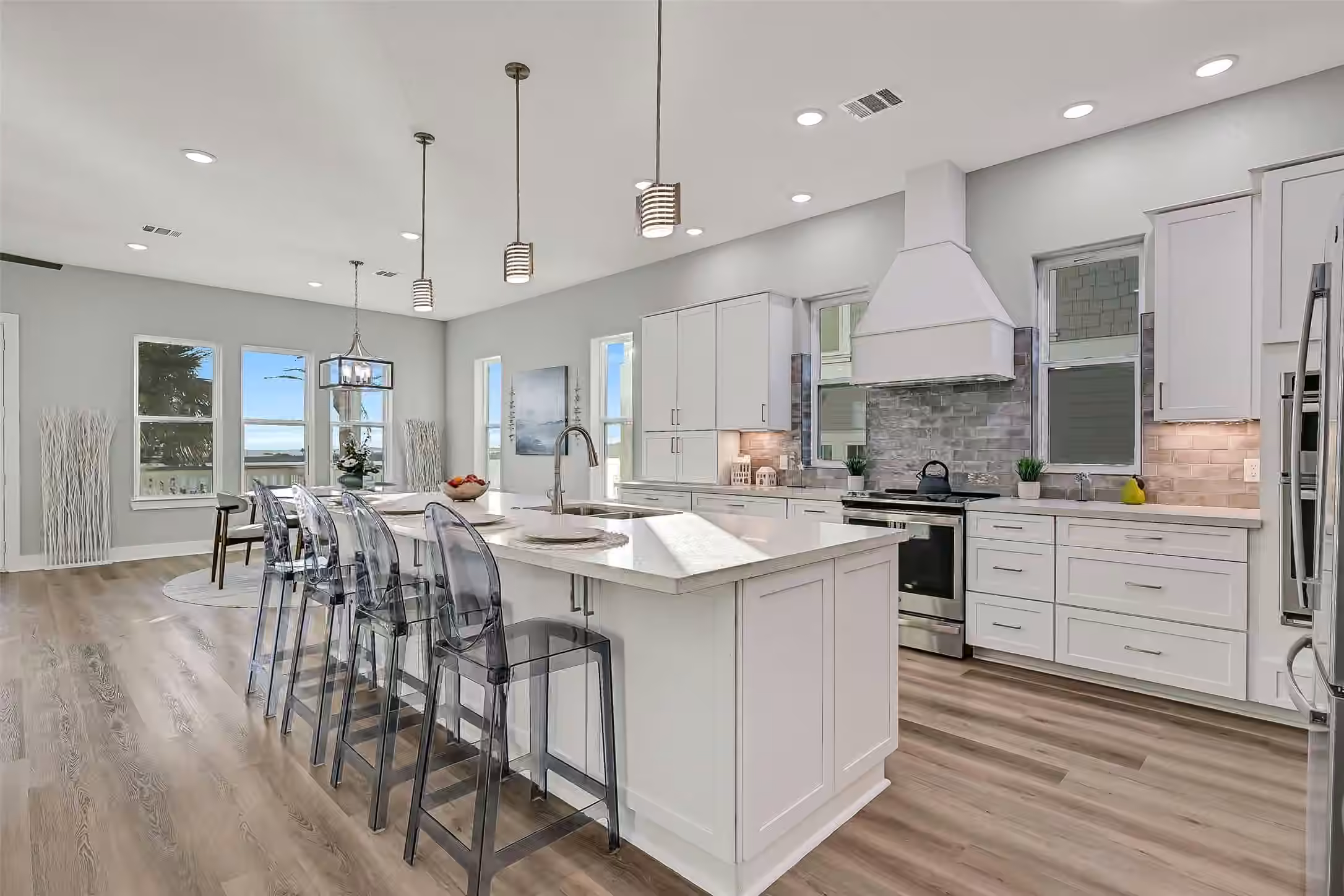 Photo 6 of 1515 Bayou Shore Drive, Galveston, TX