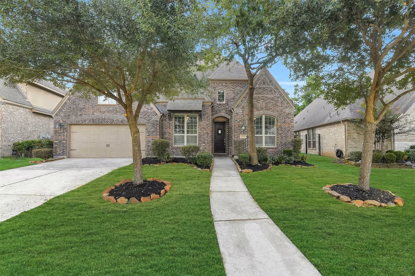 Photo 2 of 16626 Whiteoak Canyon Drive, Humble, TX
