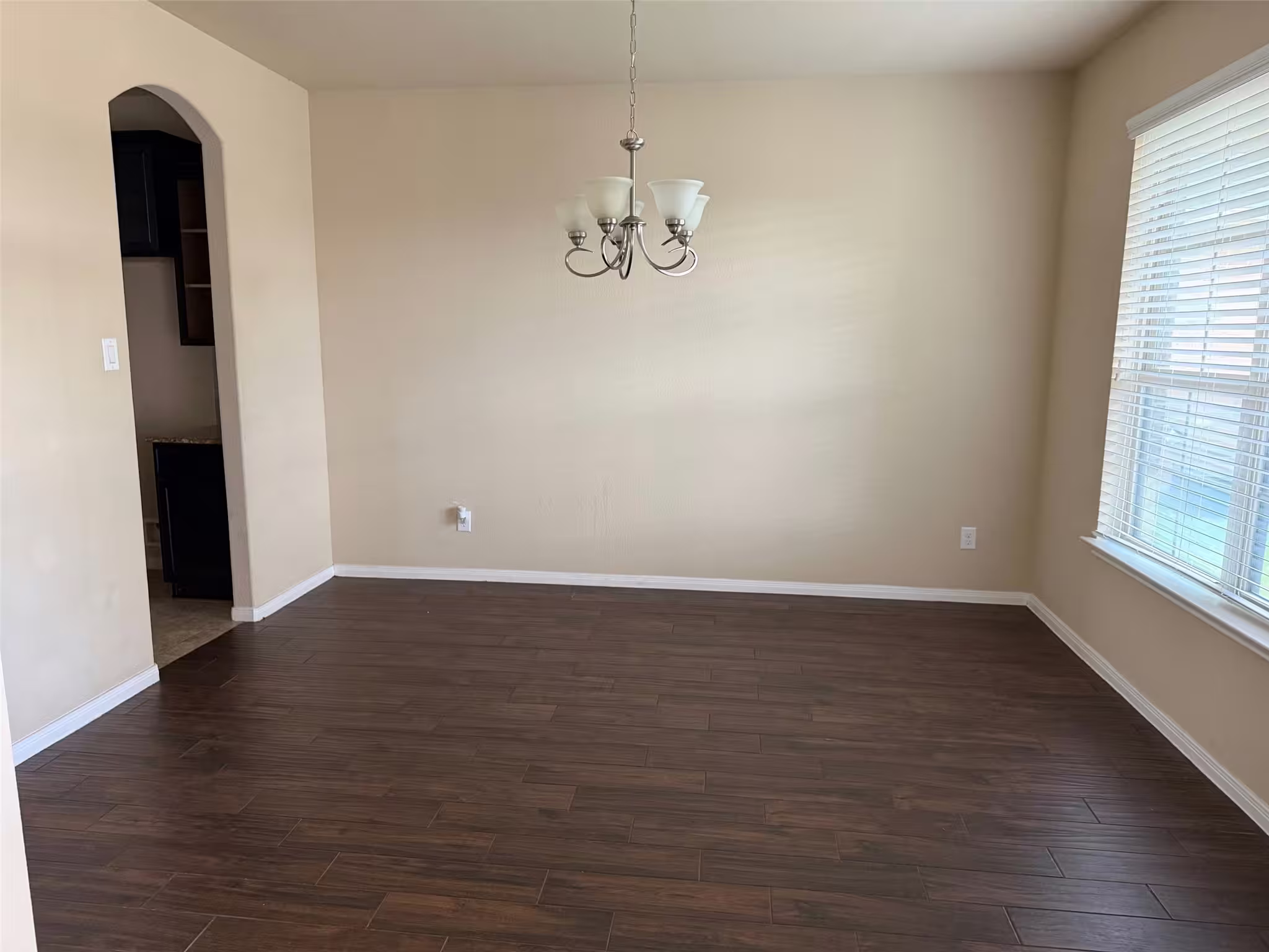Photo 4 of 3127 Cambridge Falls Drive, Fresno, TX