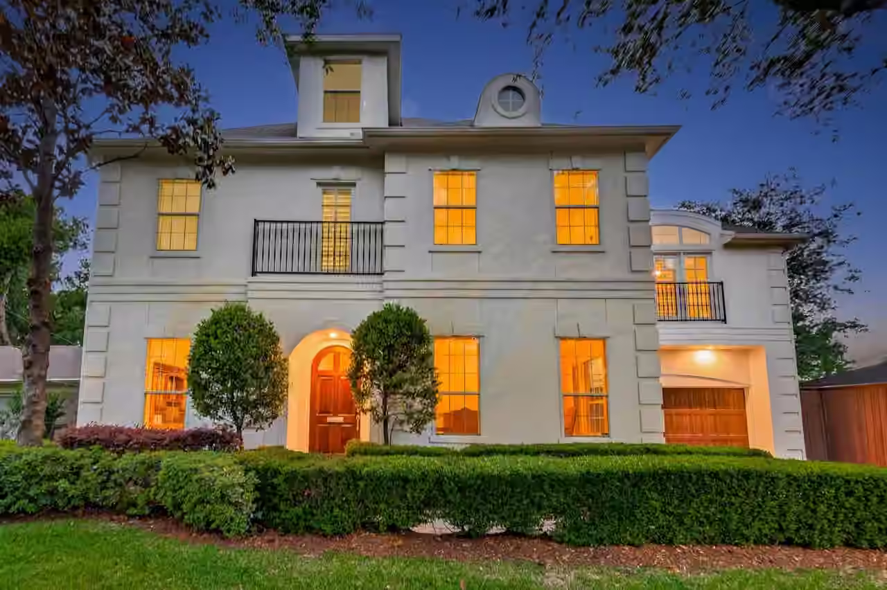 Photo 2 of 10932 Lasso Lane, Houston, TX