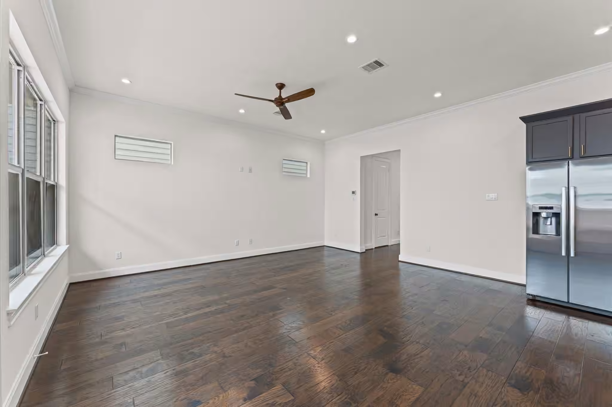 Photo 5 of 8806 Hollywood Garden Lane Lane, Houston, TX