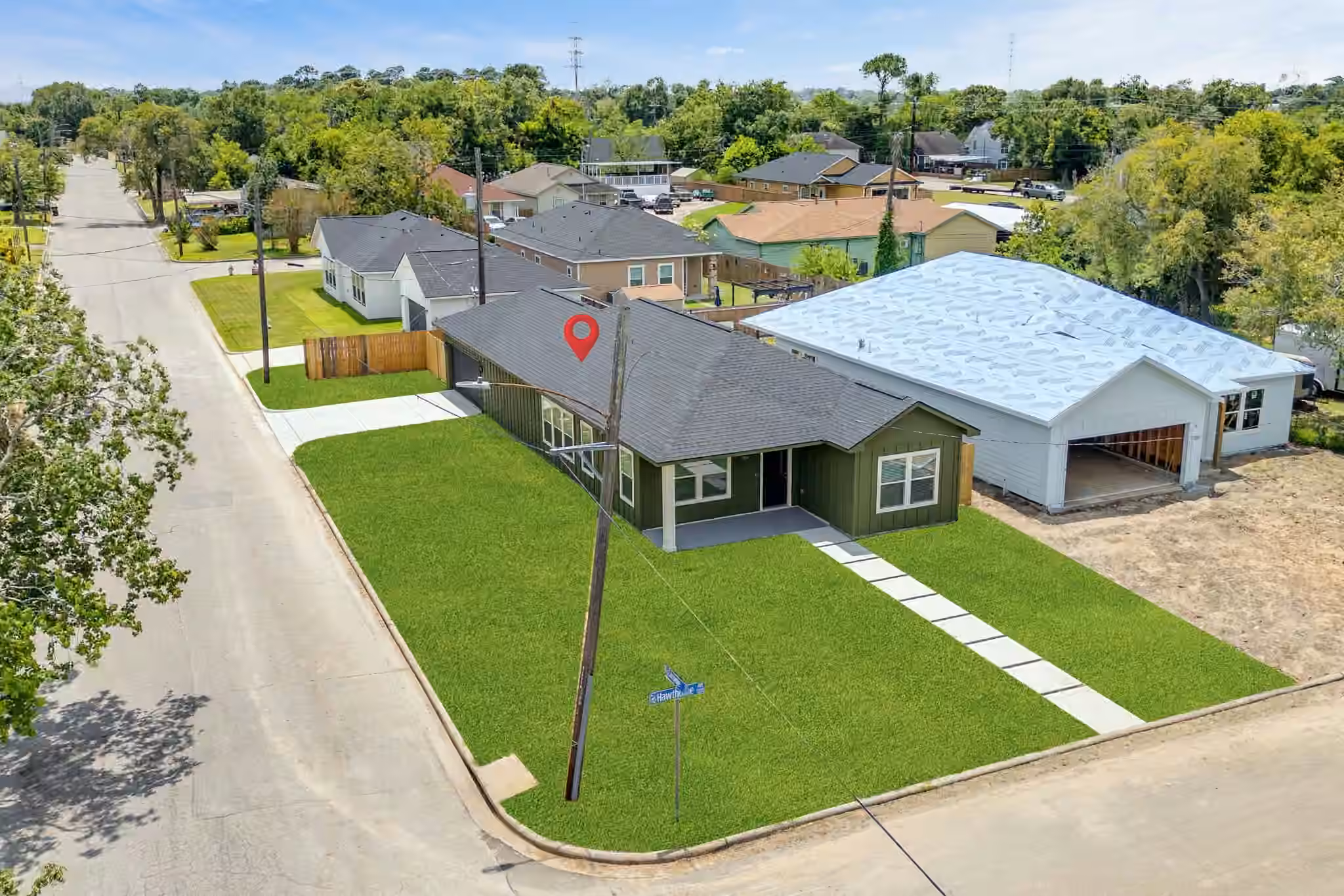 Photo of 1301 Hawthorne Street, Baytown, TX