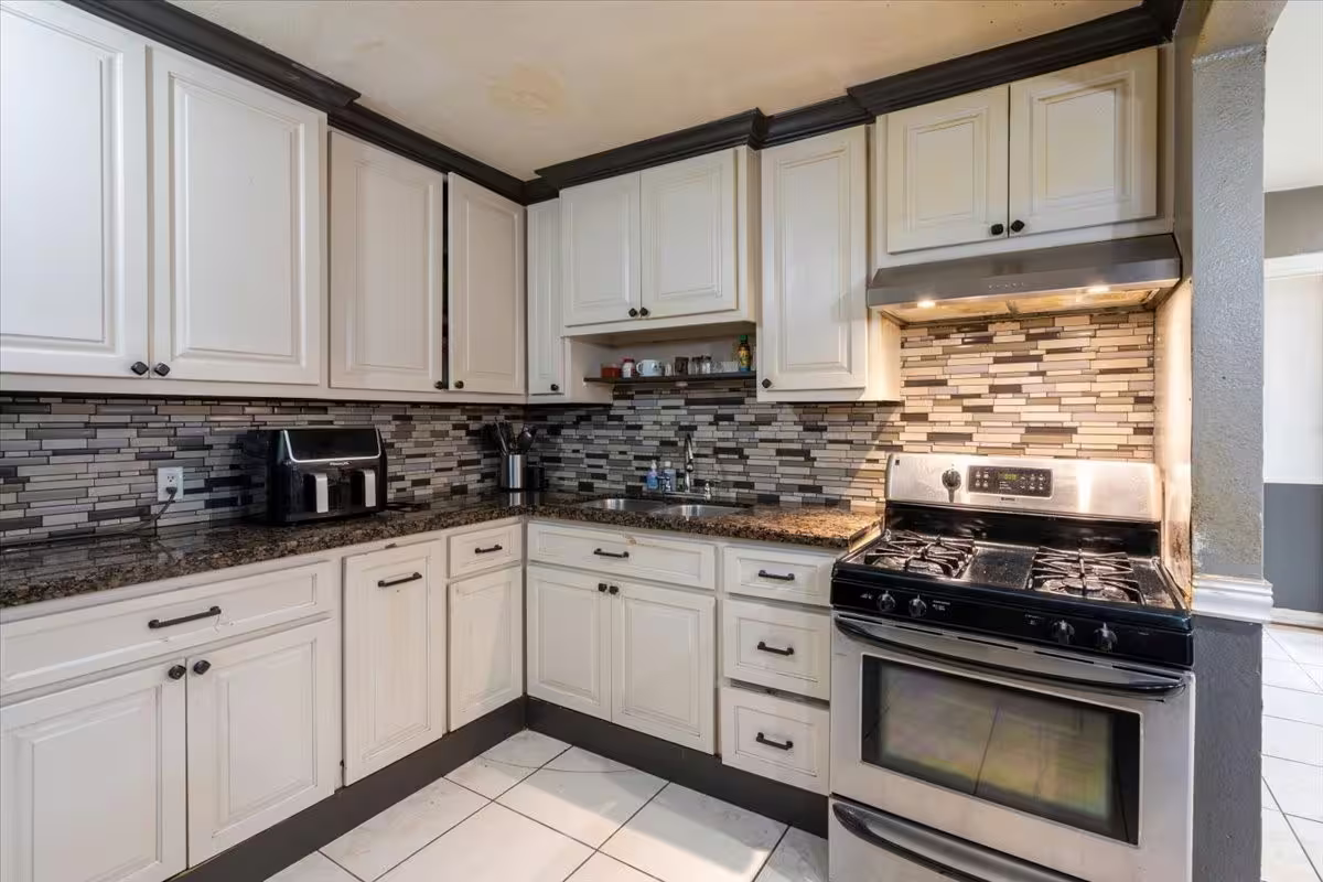 Photo of 6817 Kassarine Pass, Houston, TX