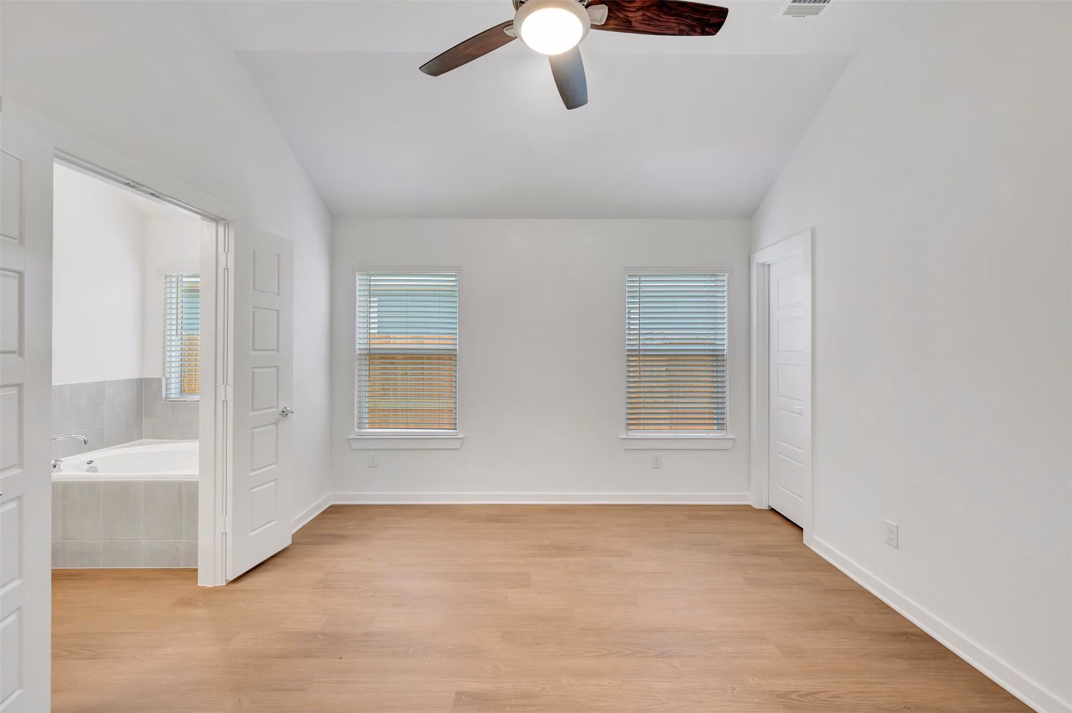 Photo 6 of 32551 Summer Vista Lane, Fulshear, TX