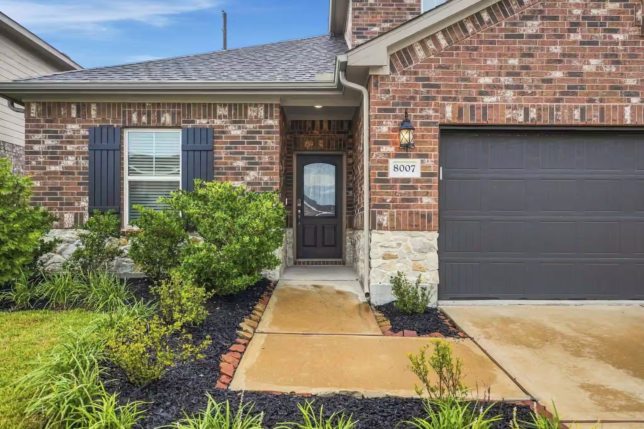 Photo 2 of 8007 Virginia Drive, Richmond, TX