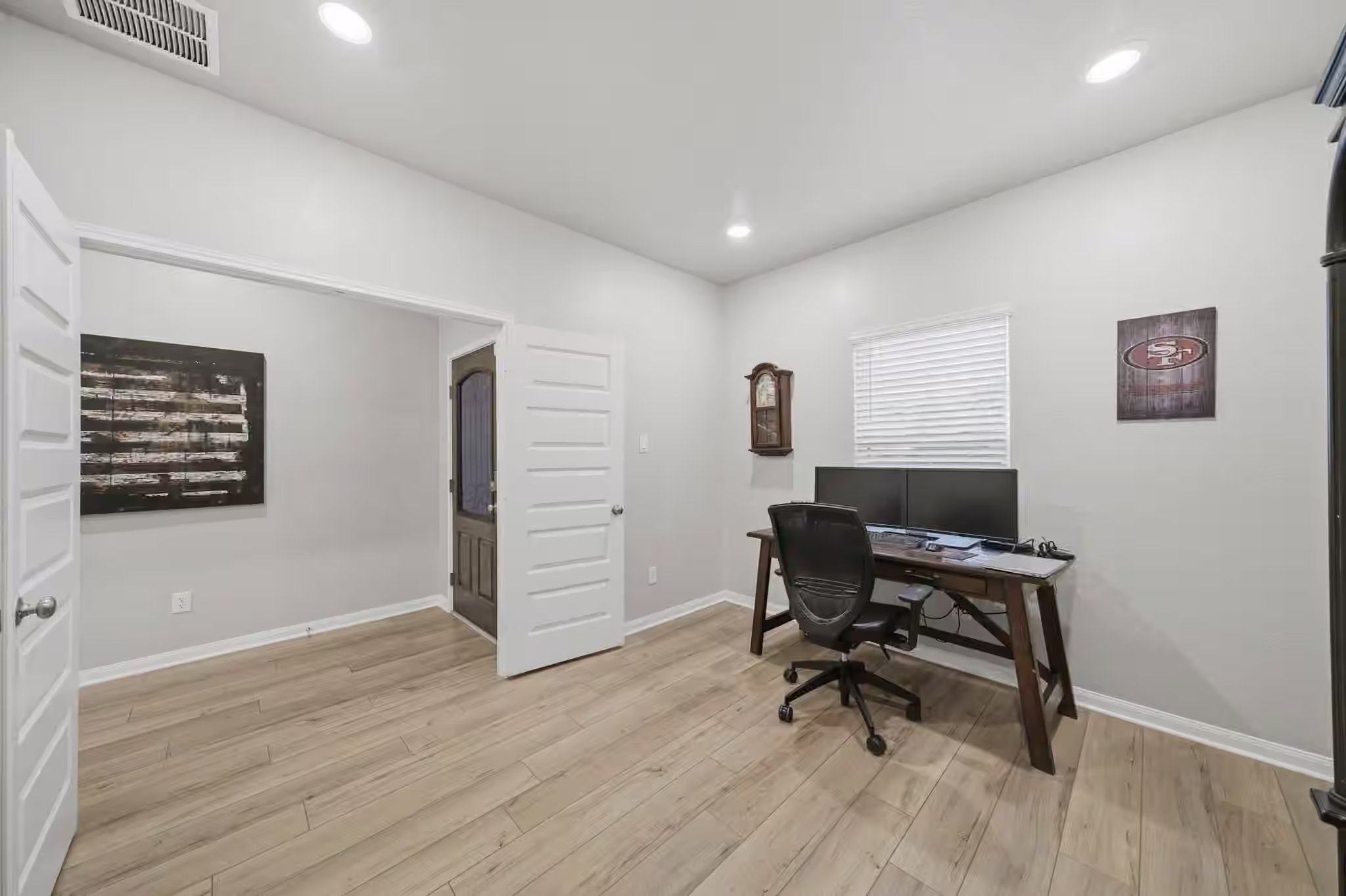 Photo 6 of 8007 Virginia Drive, Richmond, TX