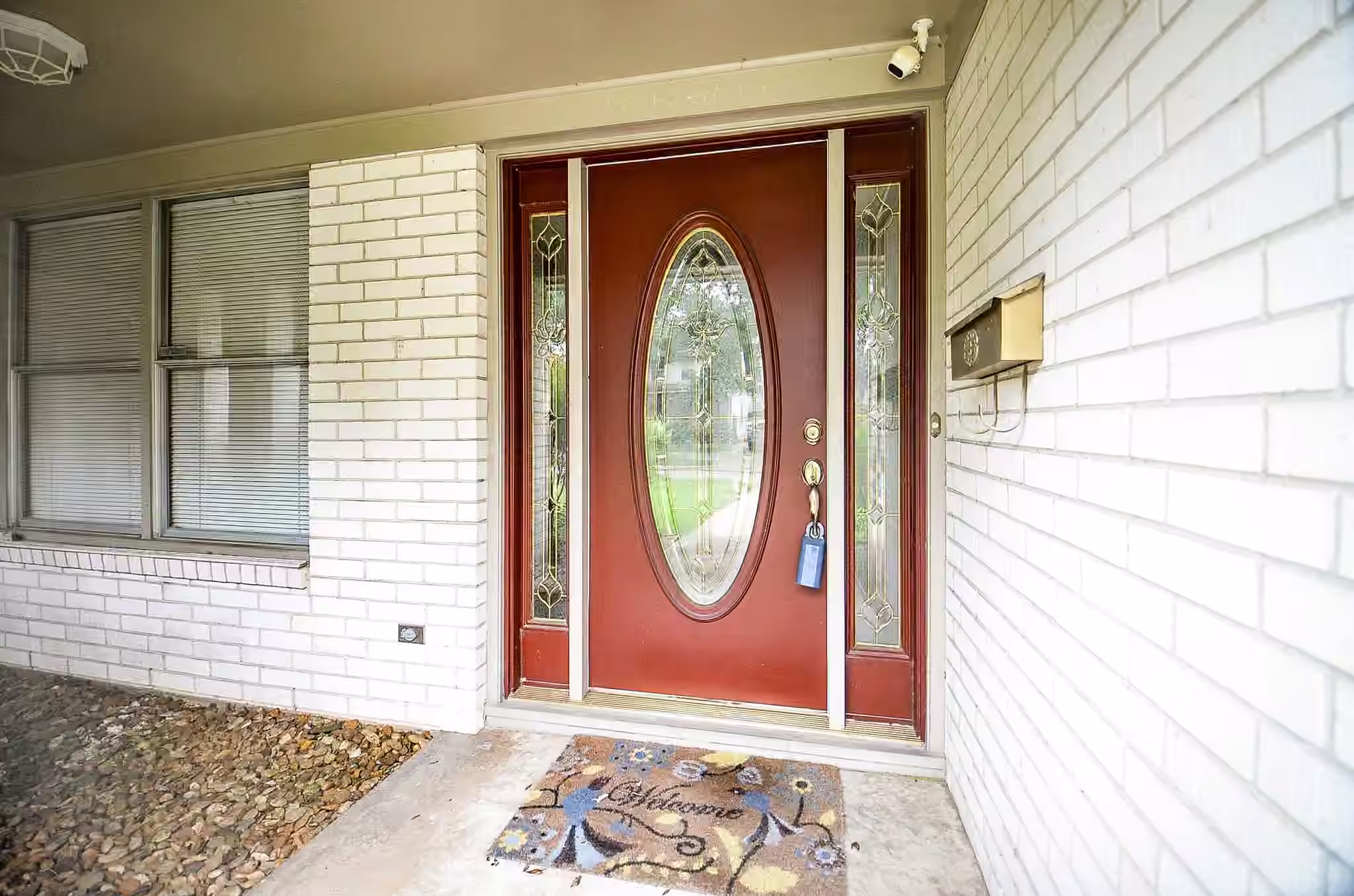 Photo 5 of 6203 Wigton Drive, Houston, TX