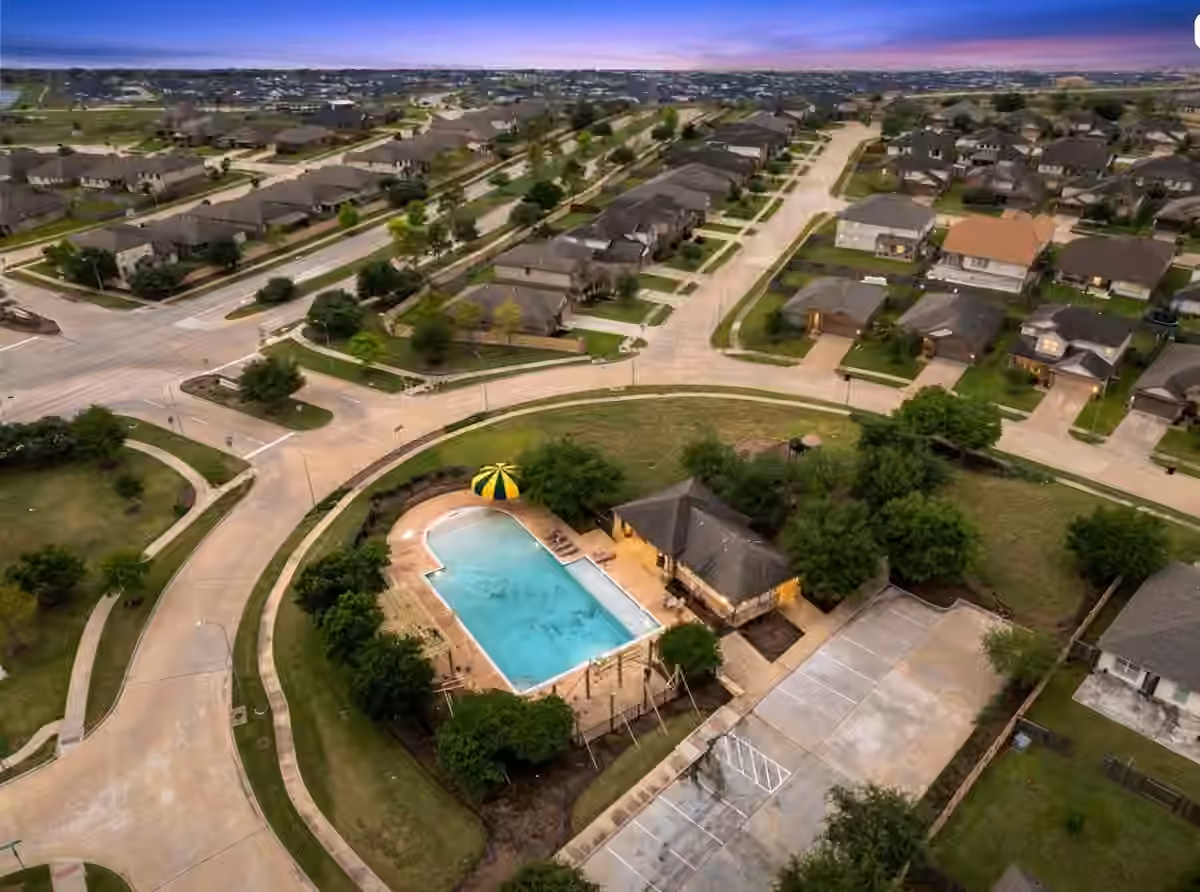 Photo 4 of 17806 Royal Breccia Lane, Richmond, TX