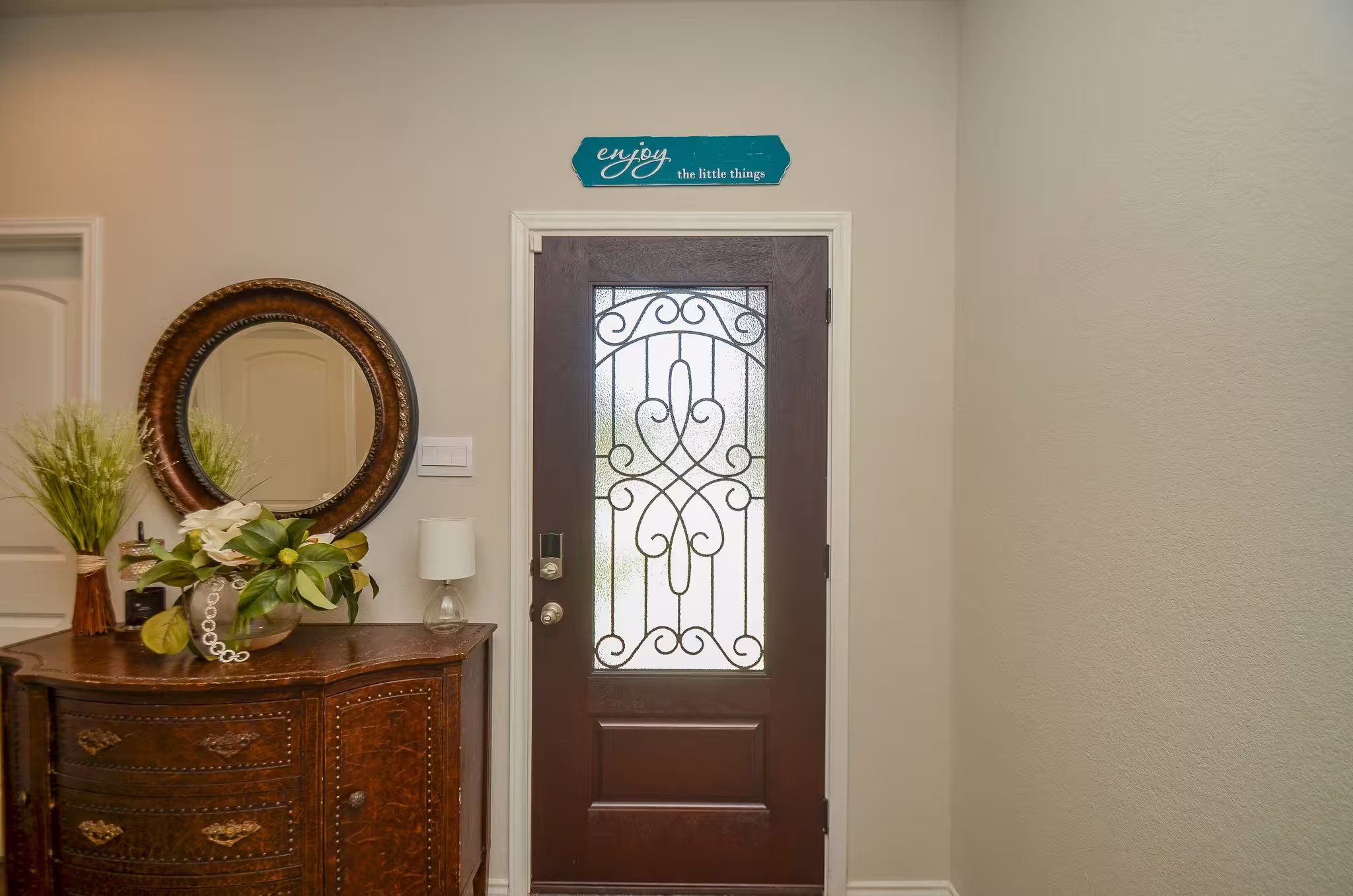 Photo 4 of 3810 Willow Valley Court, Conroe, TX