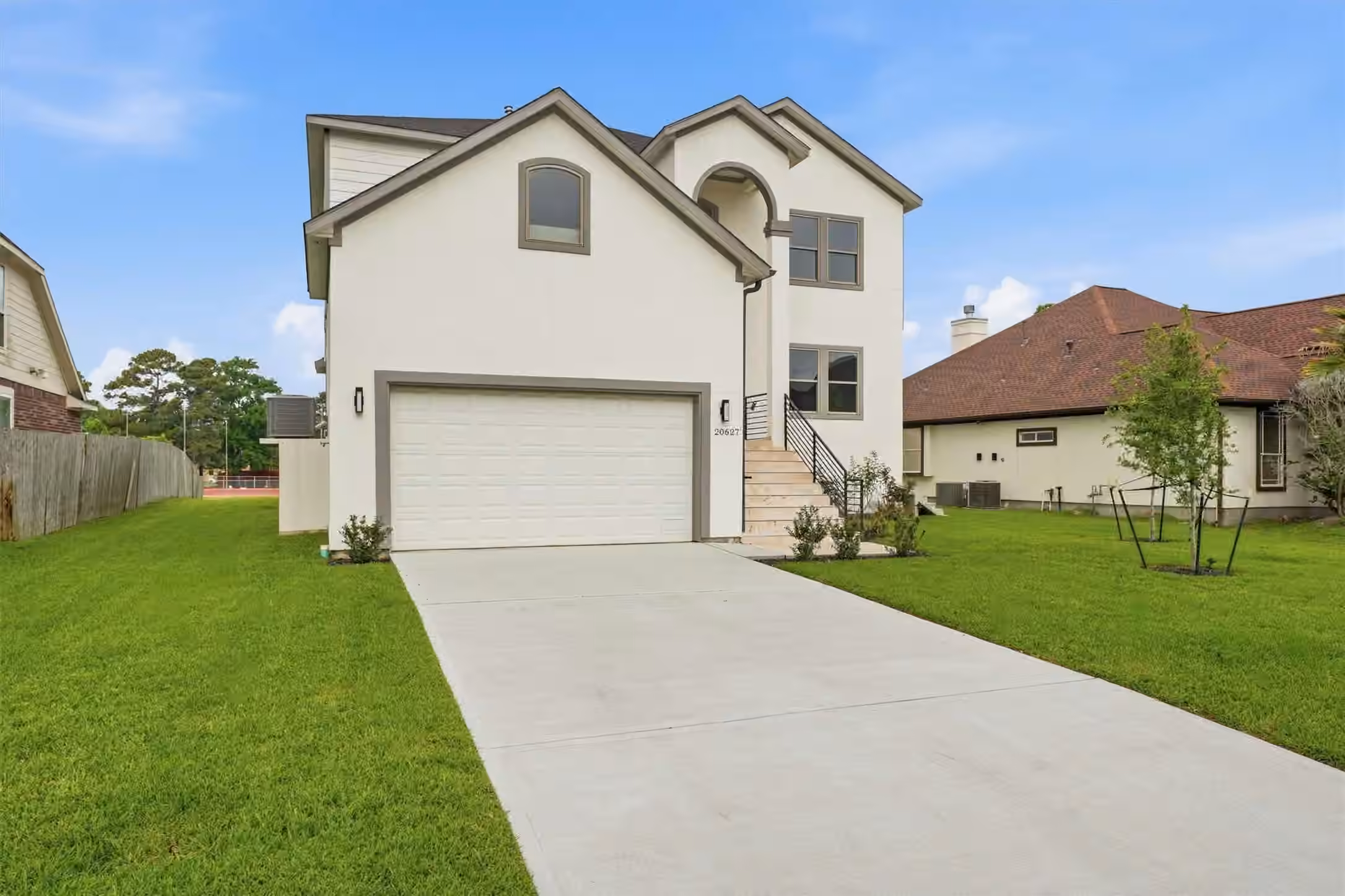 Photo 2 of 20627 Sunny Shores Drive, Humble, TX