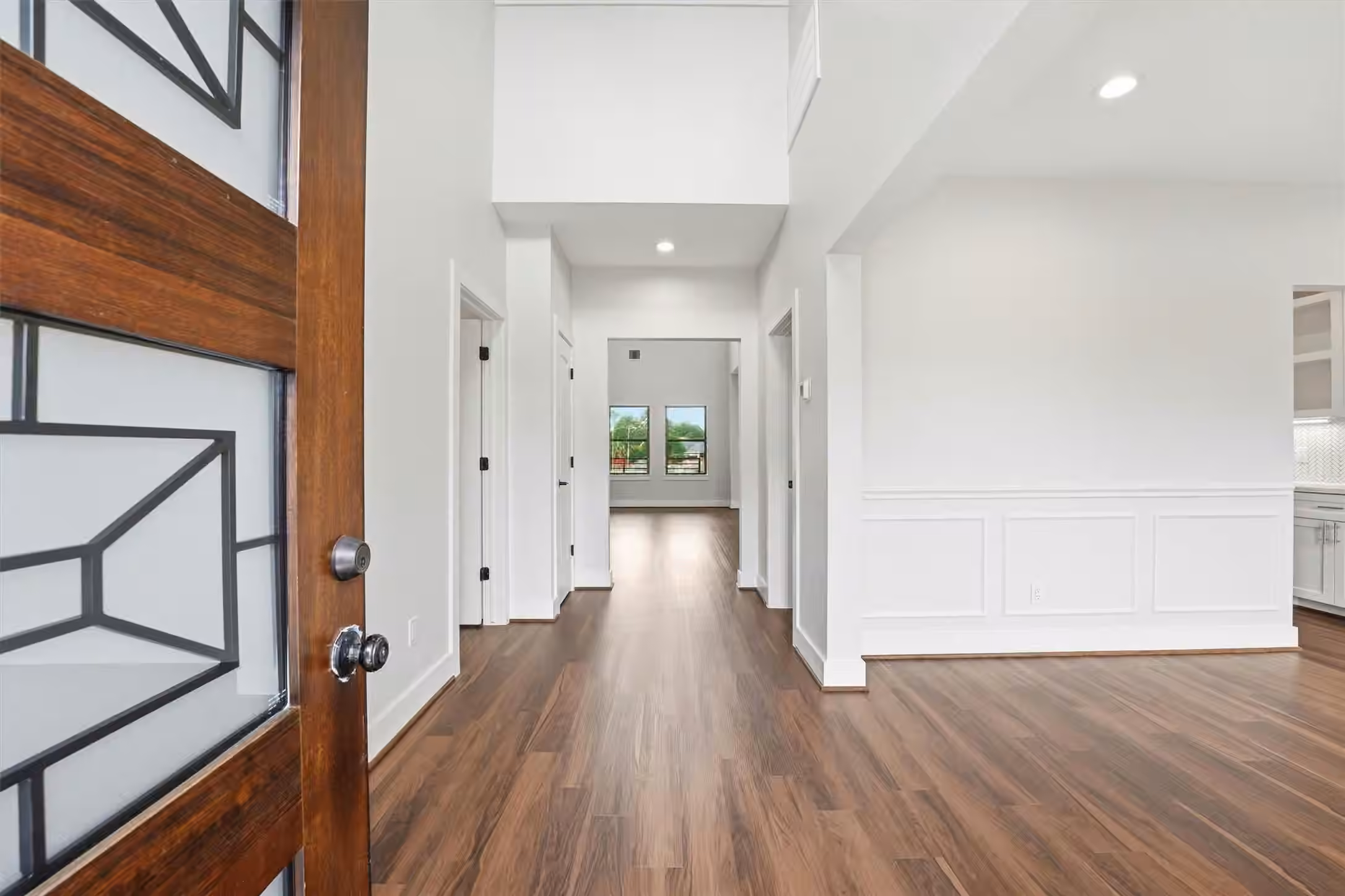 Photo 3 of 20627 Sunny Shores Drive, Humble, TX