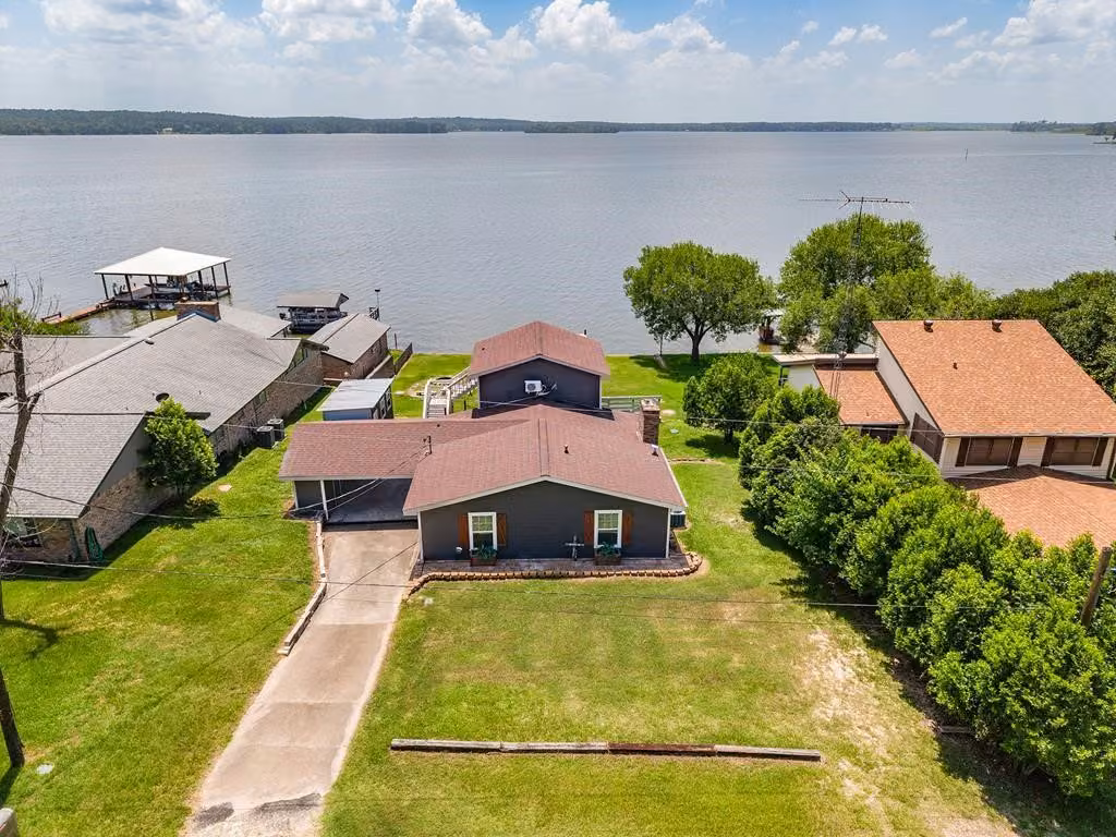 Photo of 162 Dogwood Lane, Trinity, TX