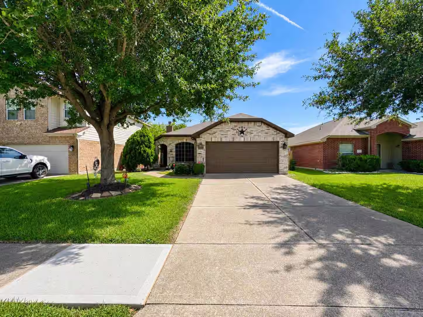 Photo 2 of 7031 Musclewood Road, Baytown, TX