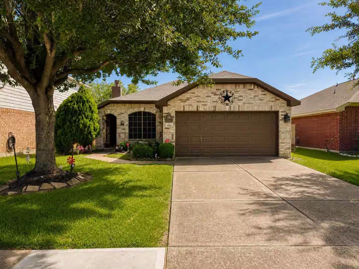 Photo 3 of 7031 Musclewood Road, Baytown, TX