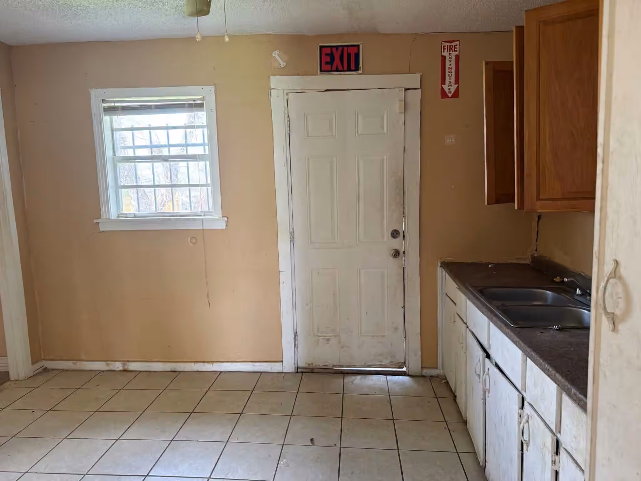 Photo 3 of 4809 Wenda Street, Houston, TX