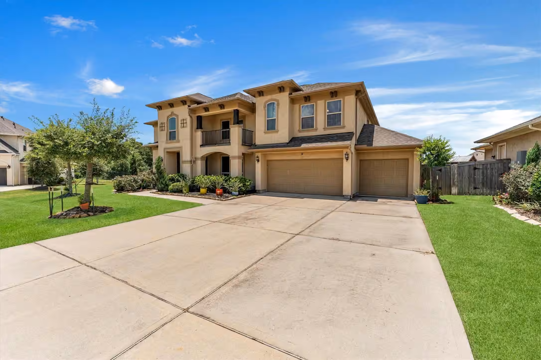 Photo 2 of 13330 Arbor Villa Lane, Houston, TX