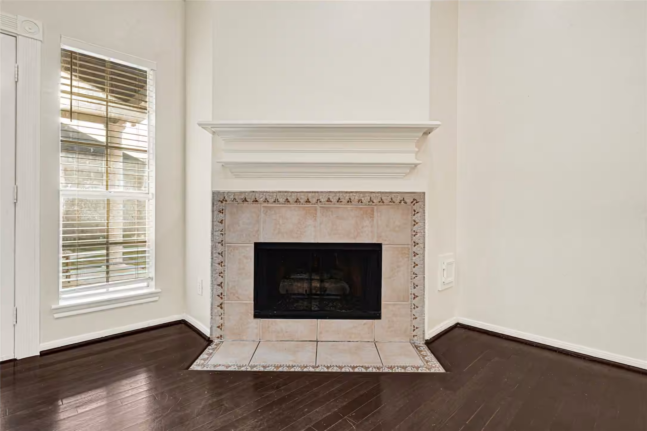 Photo 5 of 2611 Oxhill Court, Pearland, TX