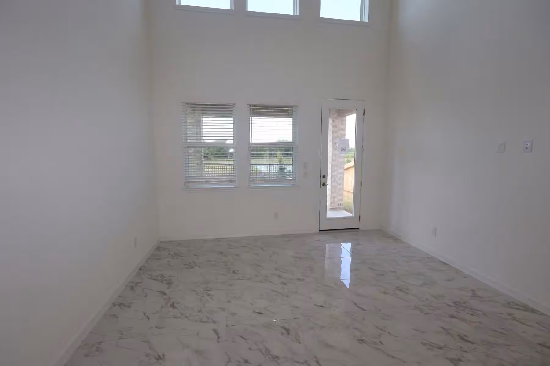 Photo 4 of 23662 Gulf Prairie Drive, Katy, TX