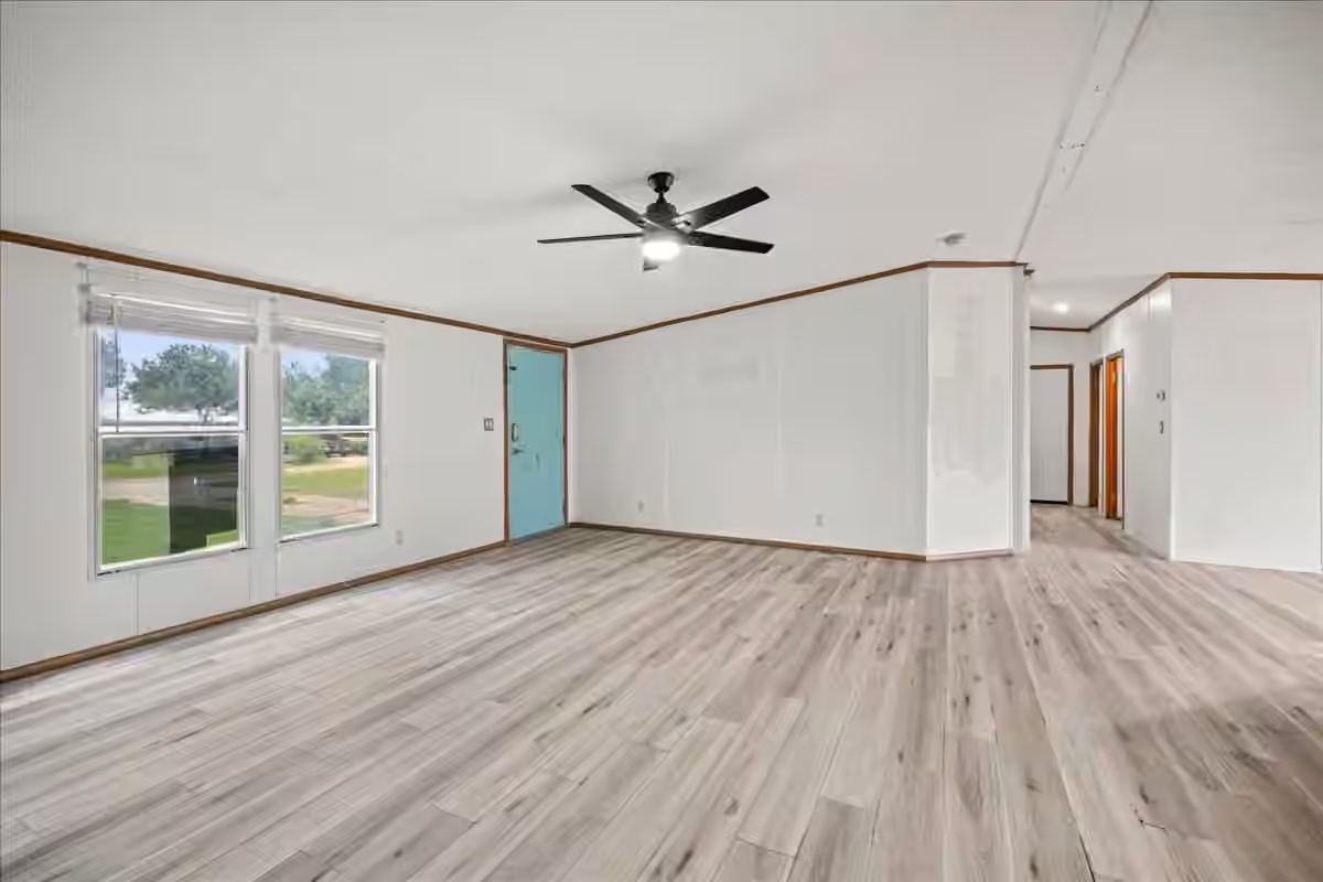 Photo 3 of 204 E Fayette Street, Ellinger, TX