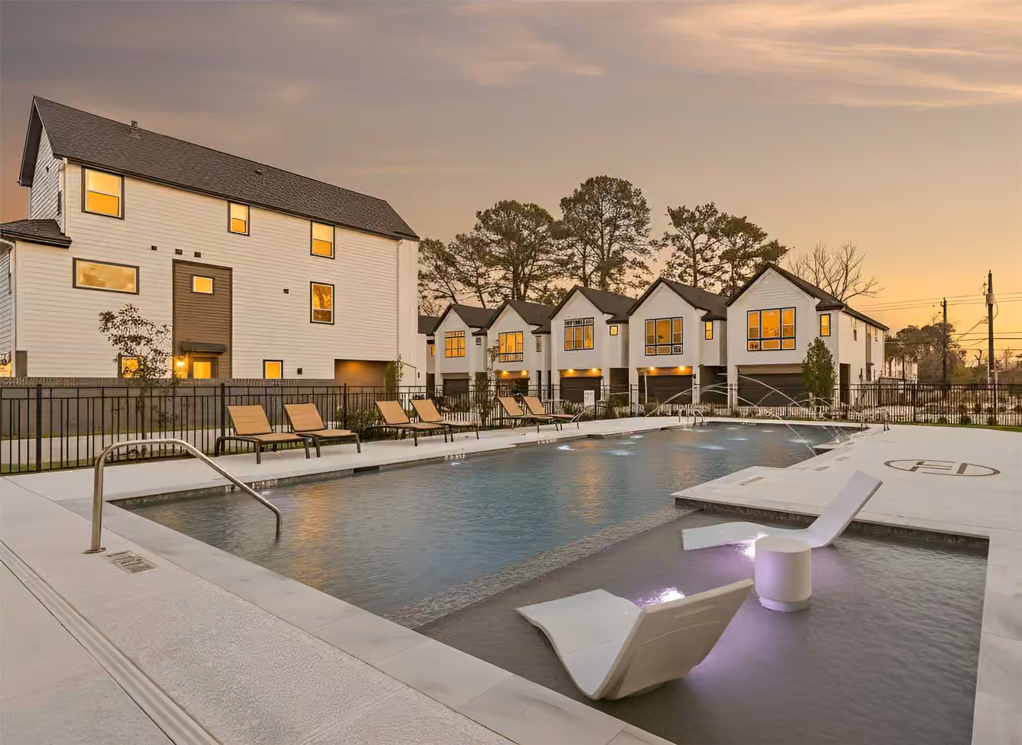 Photo 4 of 1131 Highland Row Lane, Houston, TX