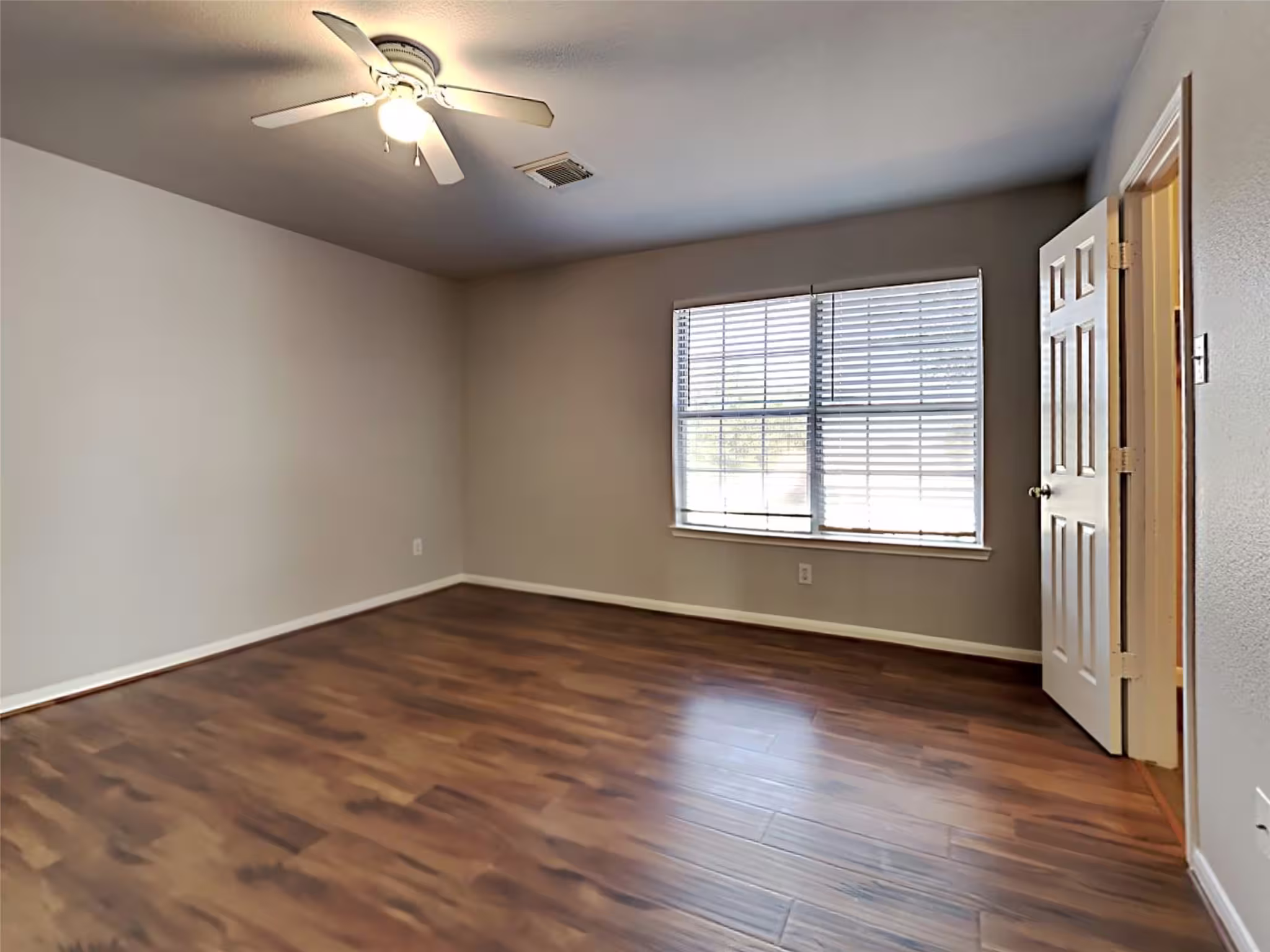 Photo 3 of 3523 Morning Cove Lane, Katy, TX
