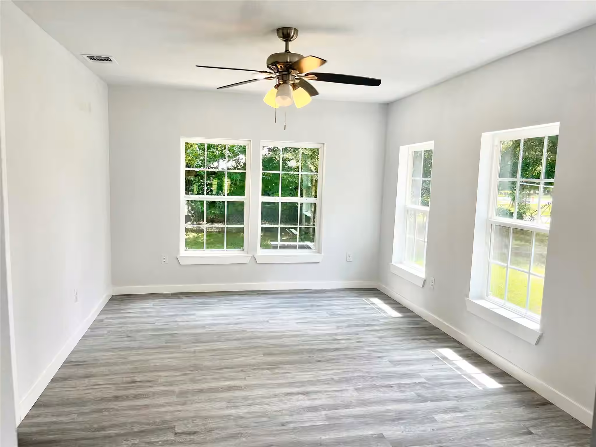 Photo 3 of 1785 S Byrd Avenue, Shepherd, TX