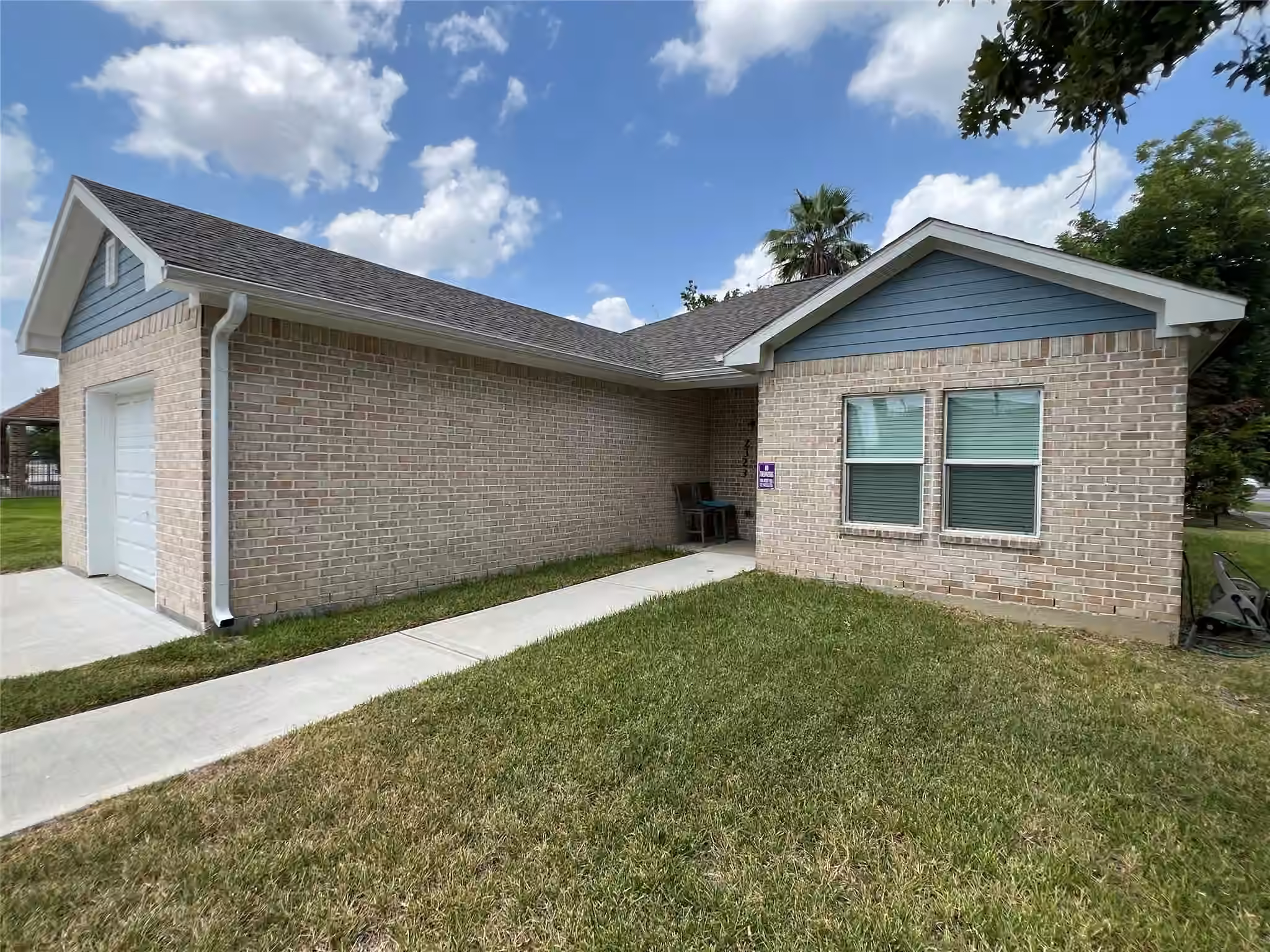 Photo of 2323 Oakdale Street, Houston, TX 77004