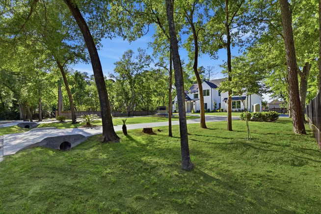 Photo 7 of 6112 Cypresswood Drive, Spring, TX