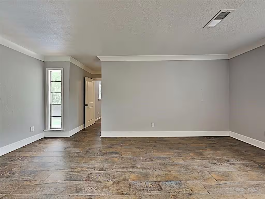 Photo 4 of 1102 Baffin Lane, Houston, TX