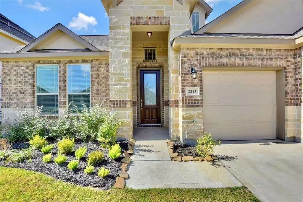 Photo 2 of 2813 Bernadino Drive, Texas City, TX