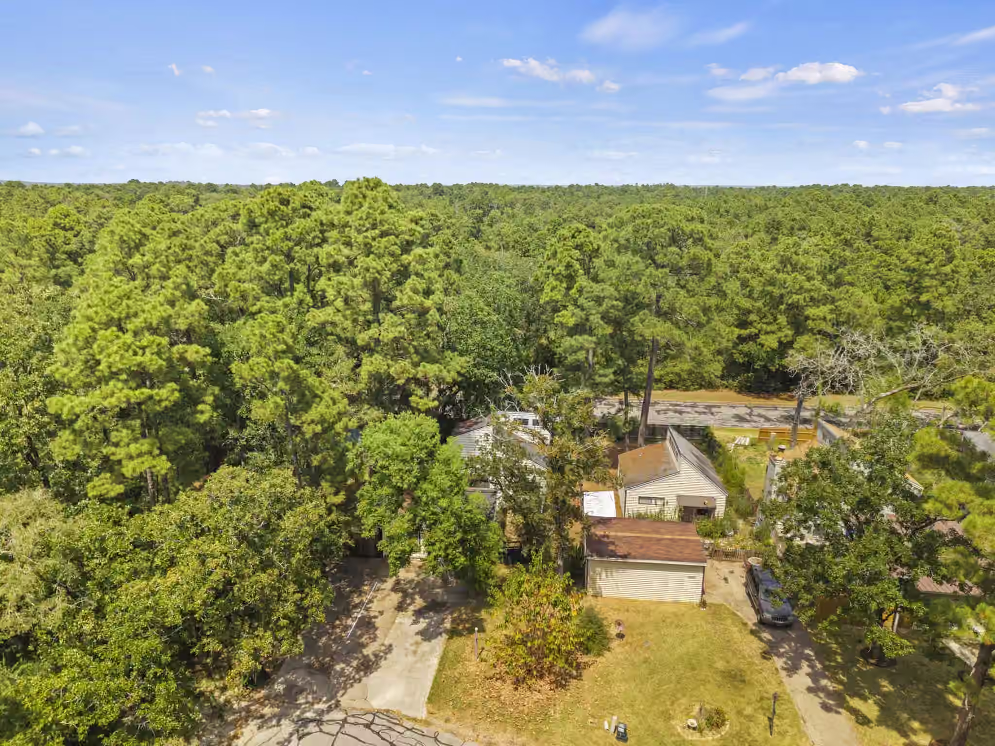 Photo 2 of 26628 Quail Court, Huntsville, TX