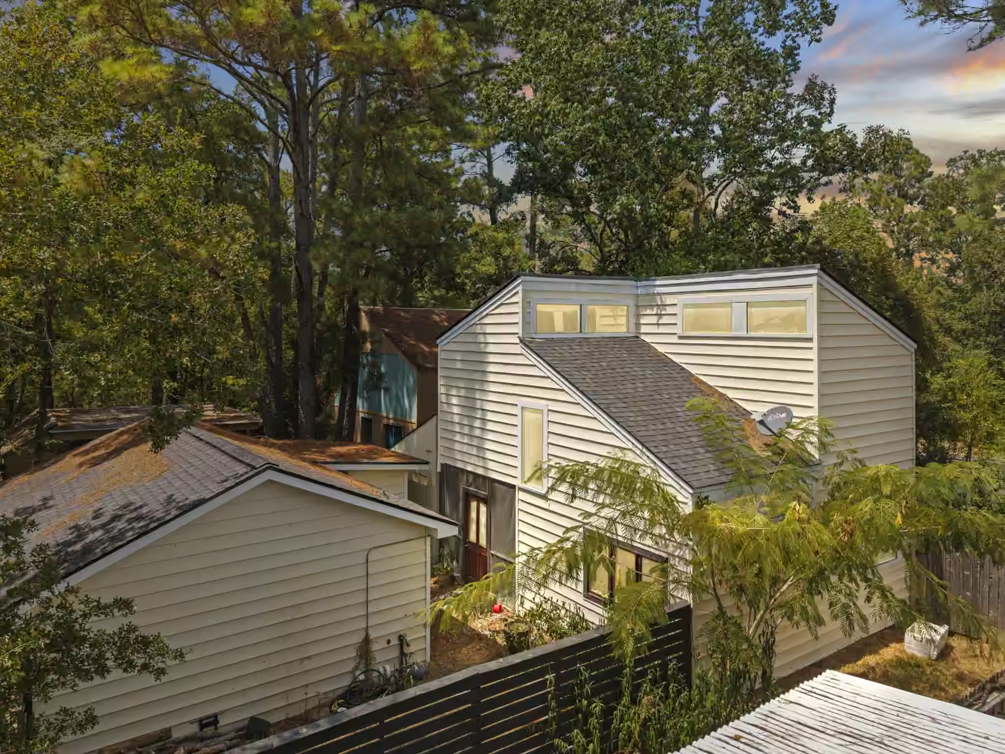Photo 3 of 26628 Quail Court, Huntsville, TX