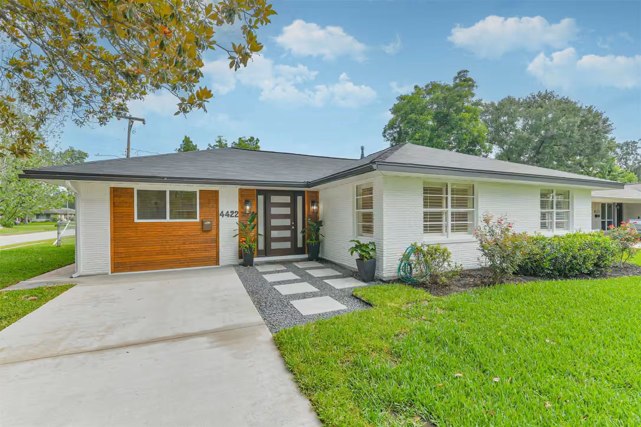 Photo of 4422 Libbey Lane, Houston, TX