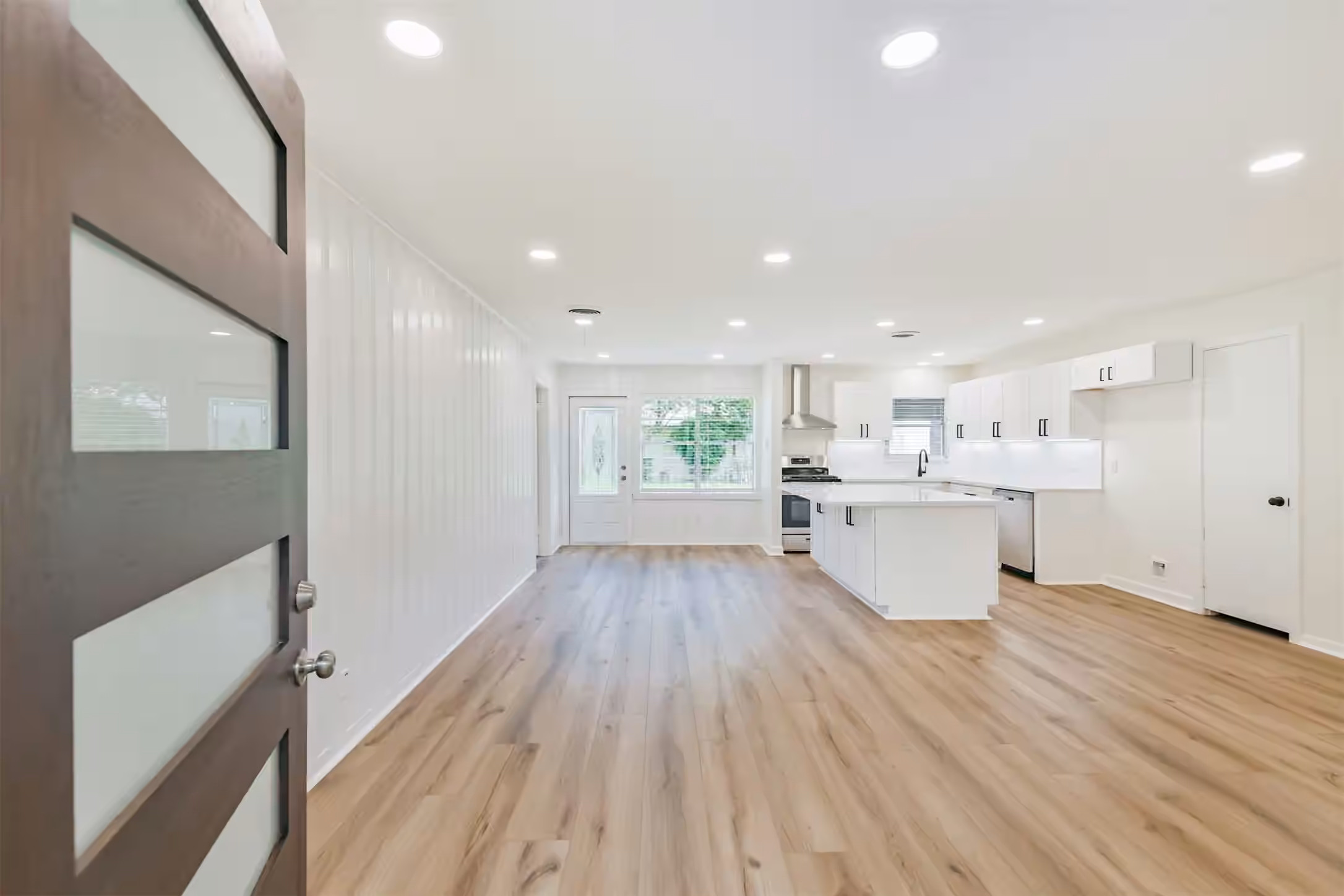 Photo 5 of 4422 Libbey Lane, Houston, TX