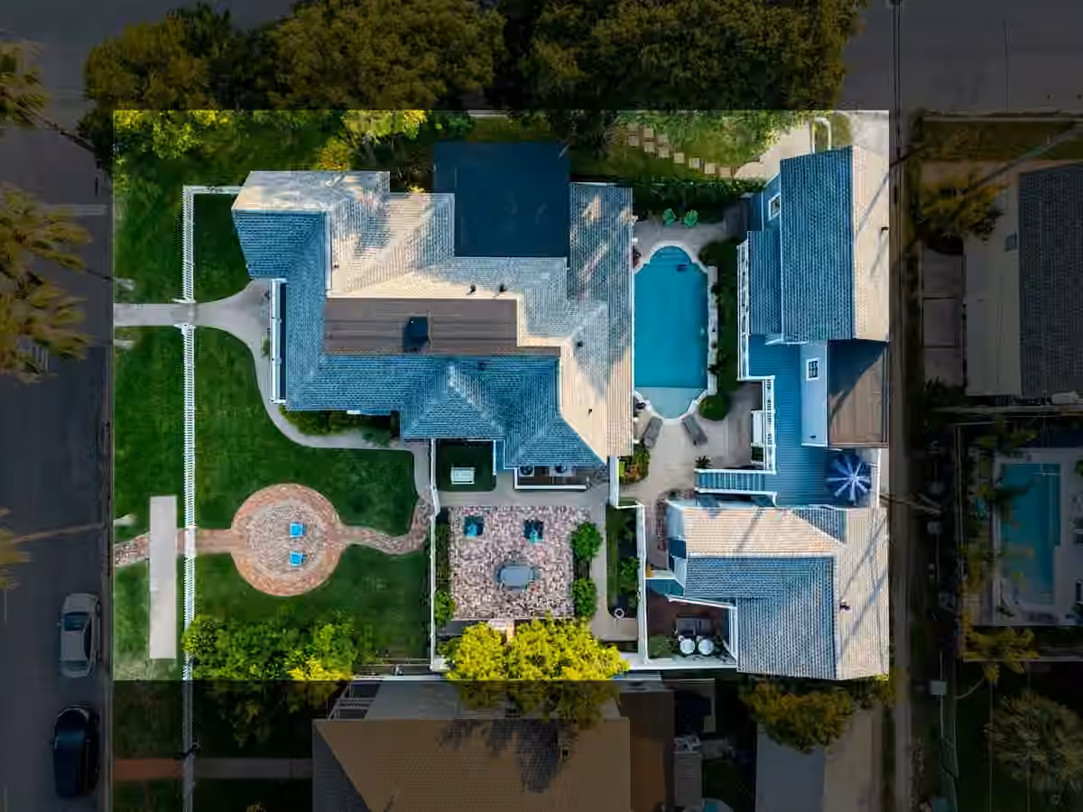 Photo 3 of 1728 Avenue M, Galveston, TX