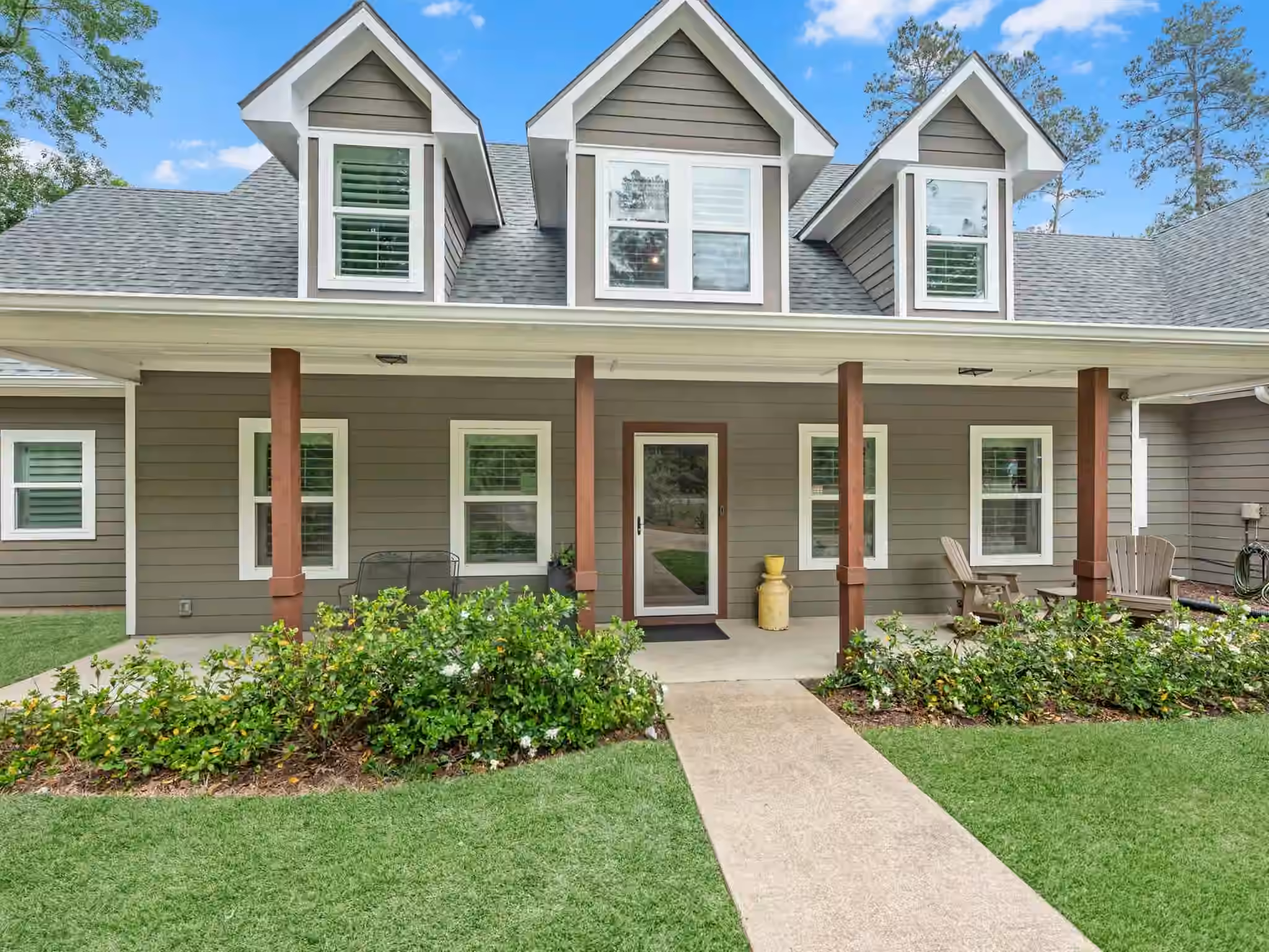 Photo 4 of 210 Creekside Drive, Magnolia, TX
