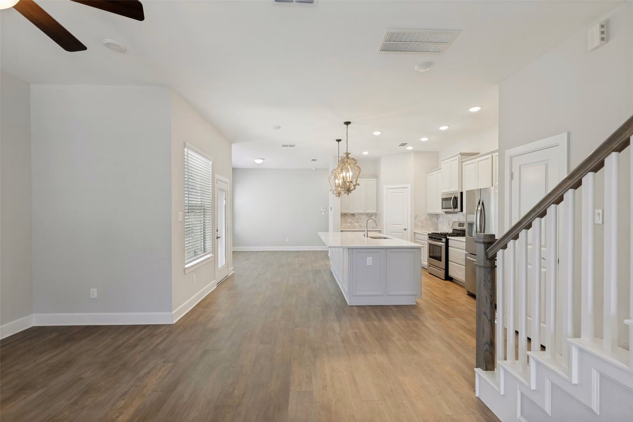 Photo 5 of 2135 Creekside Breeze Drive, Missouri City, TX