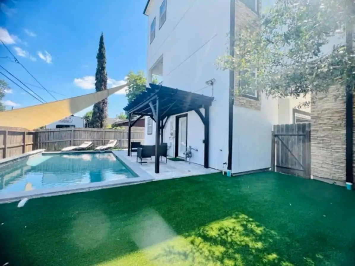 Photo 6 of 1518 Tarley Street, Houston, TX