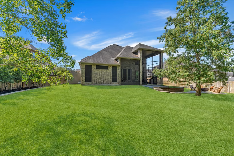 Photo 6 of 214 Reynosa Court, Pinehurst, TX