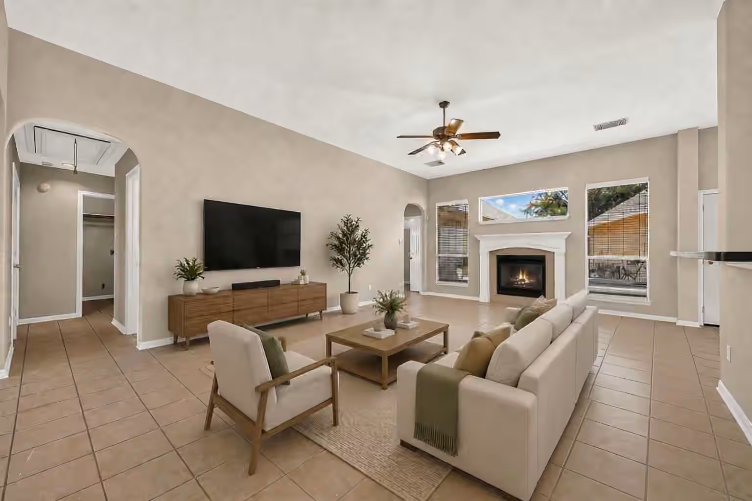 Photo 3 of 2726 Martinec Drive, Pearland, TX