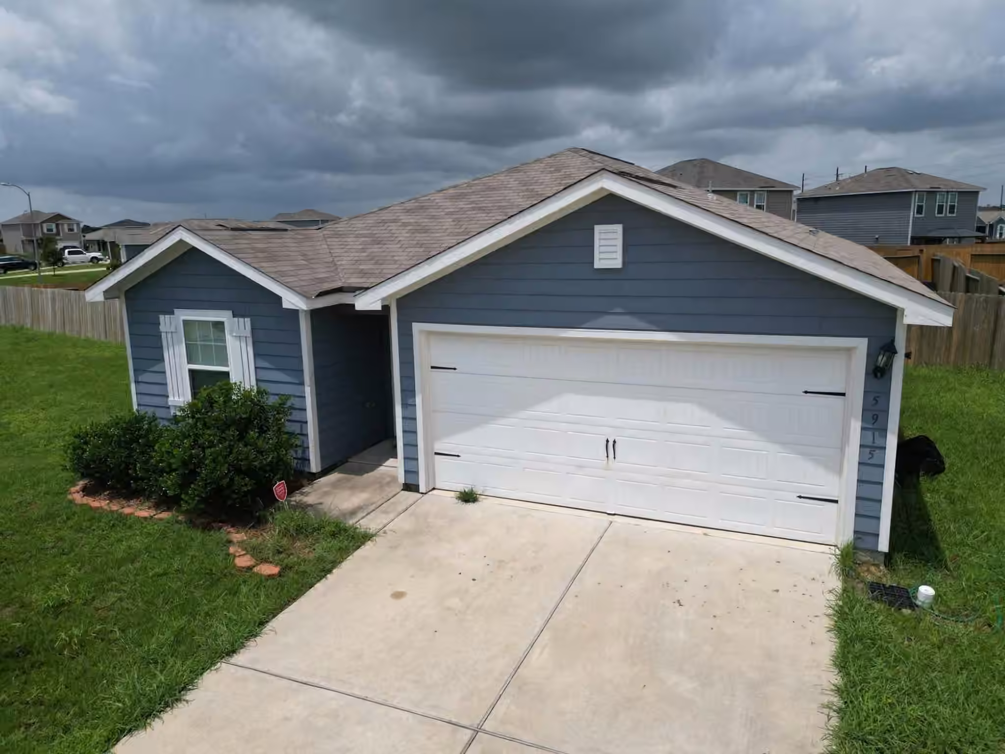 Photo 3 of 5915 Snapping Turtle Road, Baytown, TX