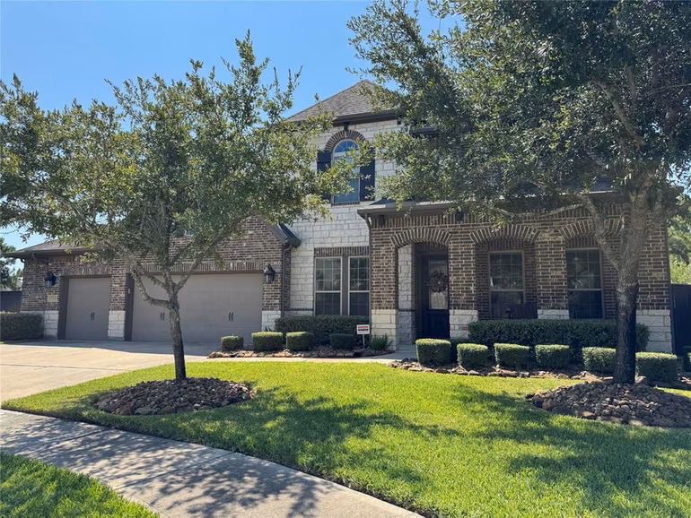 Photo 2 of 3712 Pine Village ct Court, Spring, TX